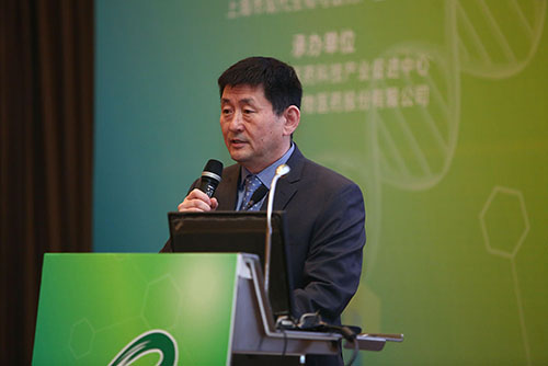 旋乐吧spin8生物部副总裁汪俊博士为聚会作精彩开场